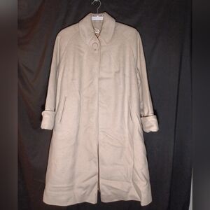 Vintage Tan Women's Coat Size Small